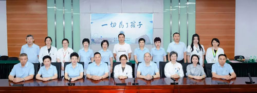 安然先心病救助计划公益探访赴复旦儿科医院