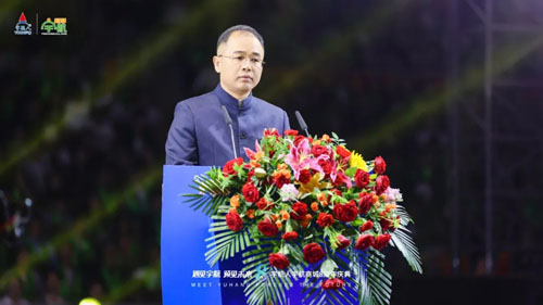 宇航人董事长李明阳宇航商城八周年庆典致辞